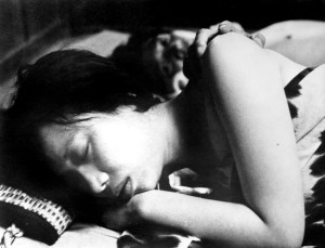 WOMAN IN THE DUNES, (aka SUNA NO ONNA), Kyoko Kishida, 1964.