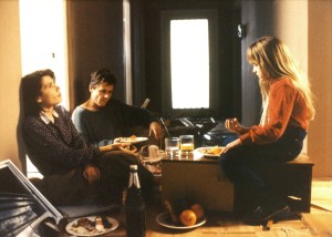 THE SEVENTH CONTINENT, (aka DER SIEBENTE KONTINENT), from left: Birgit Doll, Dieter Berner, Leni Tanzer, 1989. ©Kino/courtesy Everett Collection