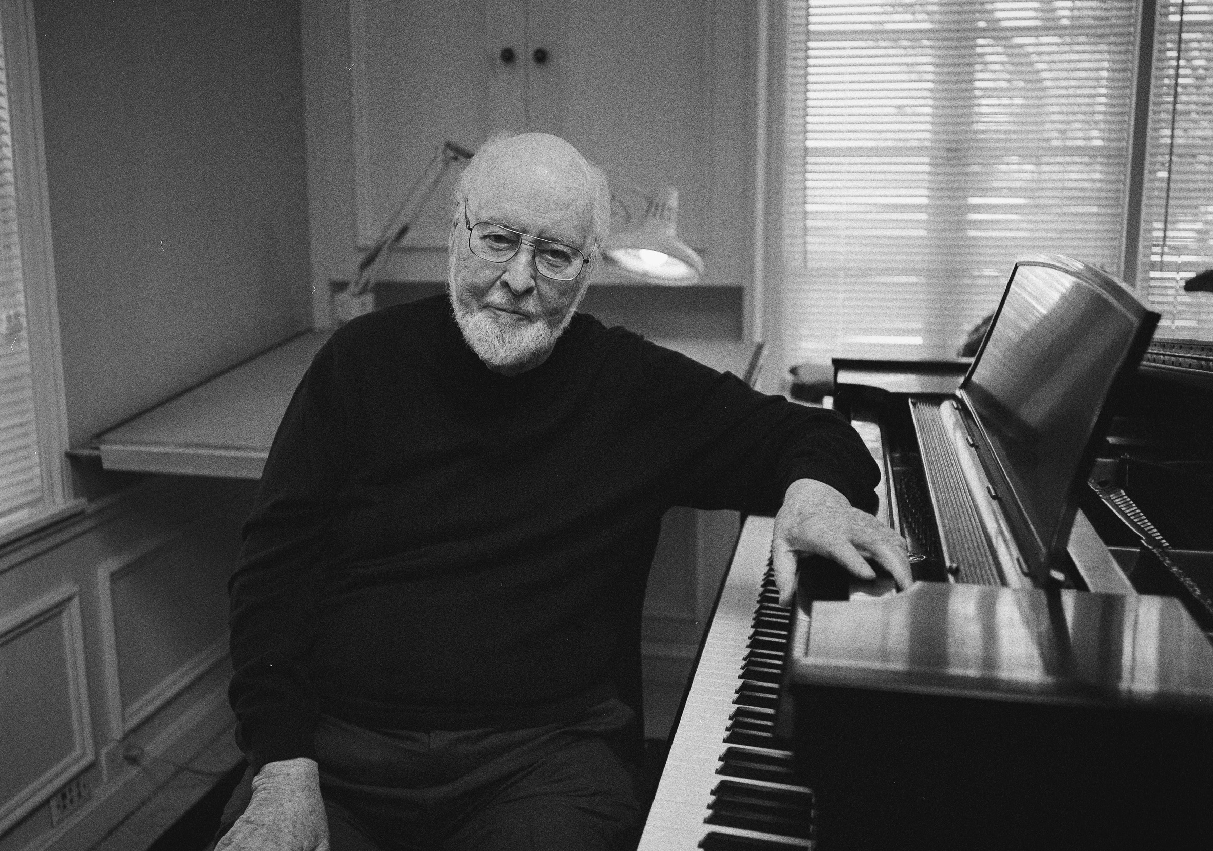 John Williams in Lucasfilm’s MUSIC BY JOHN WILLIAMS, exclusively on Disney+. Photo Credit Travers Jacobs. ©2024 Lucasfilm Ltd. & TM. All Rights Reserved.